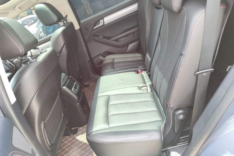 Used BYD Tang New Energy 2018 DM 2.0T All-Wheel Drive Smart Connectivity Luxury Model 7 Seats China V Emission Standard Left Rear Seat
