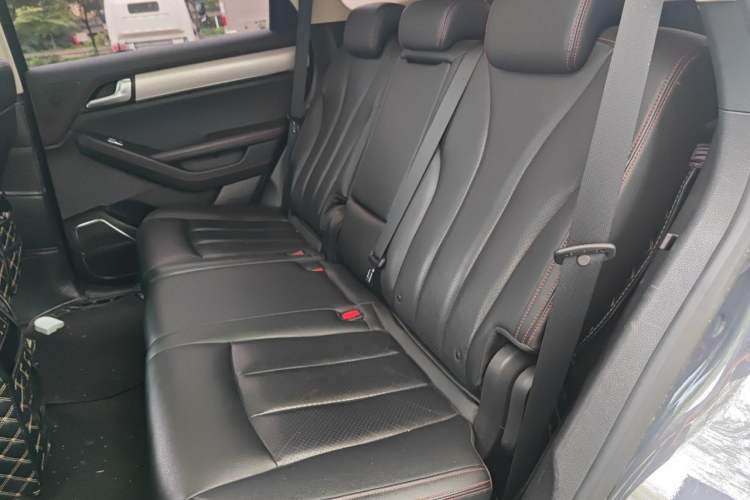 Used BYD Tang New Energy 2018 DM 2.0T All-Wheel Drive Smart Connect Genesis Edition 7 Seats China V Emission Standard Left Rear Seat