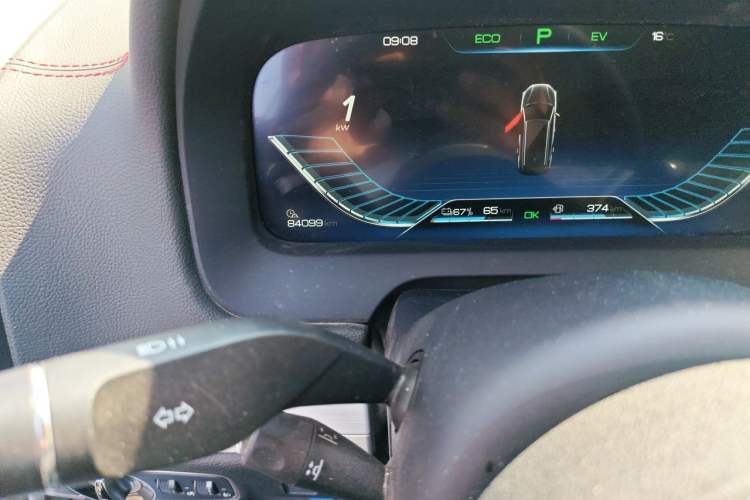 Used BYD Tang New Energy 2018 DM 2.0T All-Wheel Drive Smart Connect Genesis Edition 7 Seats China V Emission Standard Odometer Close Up
