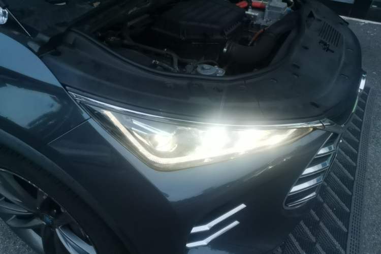 Used BYD Tang New Energy 2018 DM 2.0T All-Wheel Drive Smart Connectivity Luxury Model 7 Seats China V Emission Standard Right Front Headlight