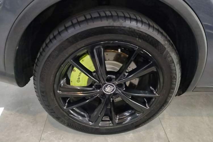 Used BYD Tang New Energy 2018 DM 2.0T All-Wheel Drive Smart Connectivity Enjoyment Model 5 Seats China V Emission Standard Right Rear Wheel Hub