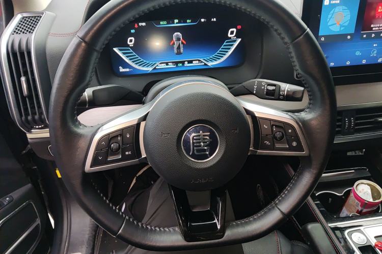 Used BYD Tang New Energy 2018 DM 2.0T All-Wheel Drive Smart Connectivity Luxury Model 7 Seats China V Emission Standard Steering Wheel