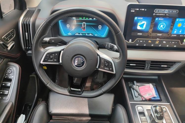 Used BYD Tang New Energy 2018 DM 2.0T All-Wheel Drive Smart Connect Genesis Edition 7 Seats China V Emission Standard Steering Wheel
