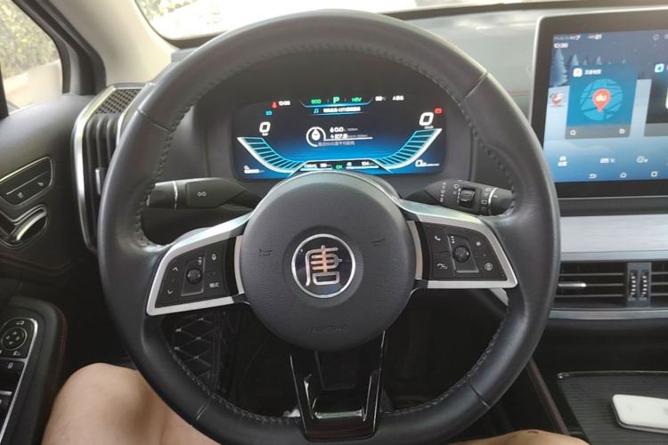 Used BYD Tang New Energy 2018 DM 2.0T All-Wheel Drive Smart Connectivity Luxury Model 7 Seats China V Emission Standard Steering Wheel