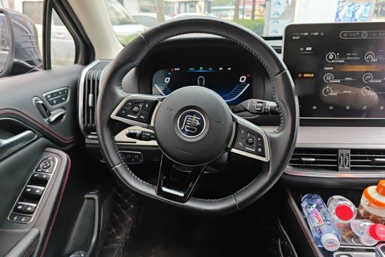Used BYD Tang New Energy 2018 DM 2.0T All-Wheel Drive Smart Connect Genesis Edition 7 Seats China V Emission Standard Steering Wheel