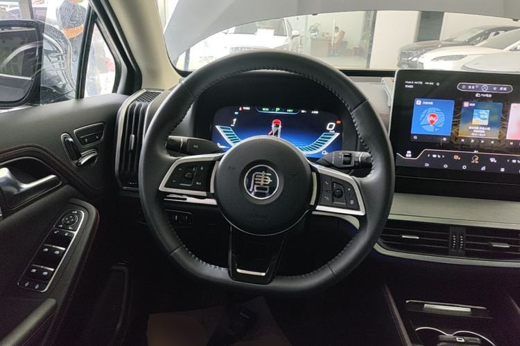 Used BYD Tang New Energy 2018 DM 2.0T All-Wheel Drive Smart Connectivity Luxury Model 7 Seats China V Emission Standard Steering Wheel