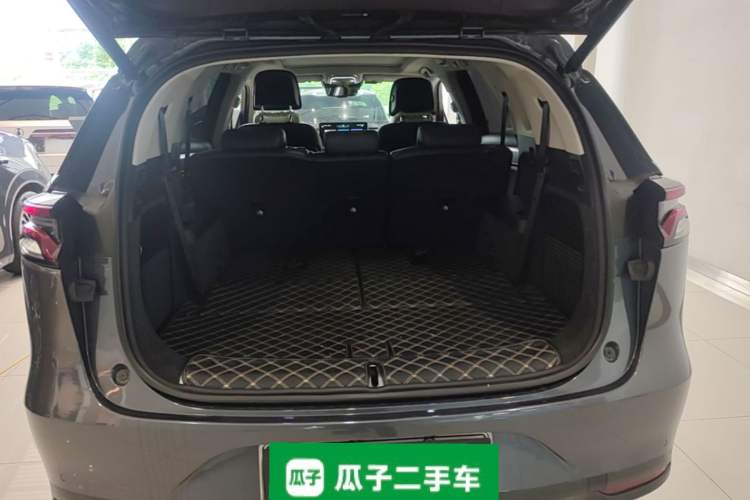 Used BYD Tang New Energy 2018 DM 2.0T All-Wheel Drive Smart Connect Genesis Edition 7 Seats China V Emission Standard Trunk