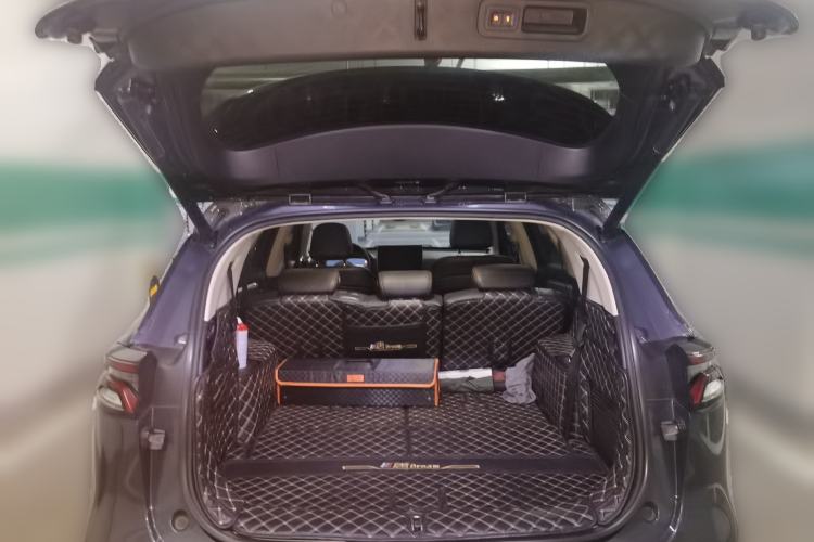 Used BYD Tang New Energy 2018 DM 2.0T All-Wheel Drive Smart Connectivity Luxury Model 7 Seats China V Emission Standard Trunk