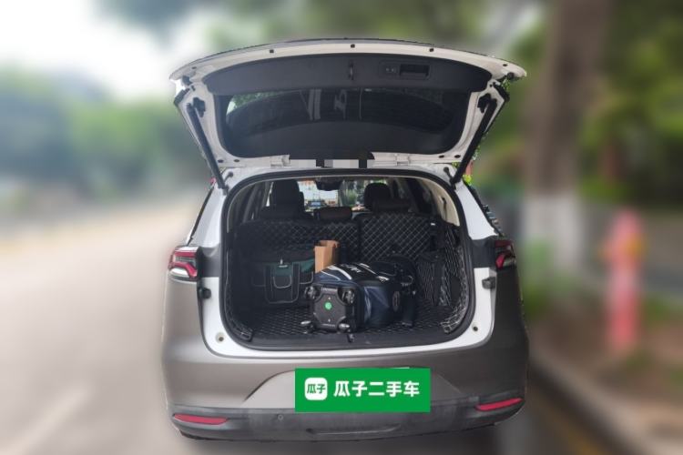 Used BYD Tang New Energy 2018 DM 2.0T All-Wheel Drive Smart Connect Advanced Model 7 Seats China V Emission Standard Trunk