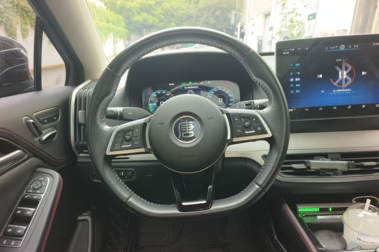Used BYD Tang New Energy 2018 DM 2.0T All-Wheel Drive Smart Connectivity Luxury Model 7 Seats China V Emission Standard Steering Wheel