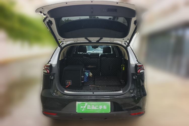 Used BYD Tang New Energy 2018 DM 2.0T All-Wheel Drive Smart Connectivity Luxury Model 7 Seats China V Emission Standard Trunk