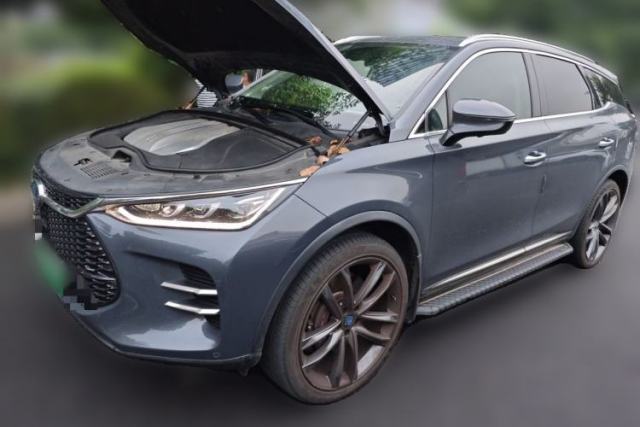 Used BYD Tang New Energy 2018 DM 2.0T All-Wheel Drive Smart Connect Elite 7-Seater China V Emission Standard