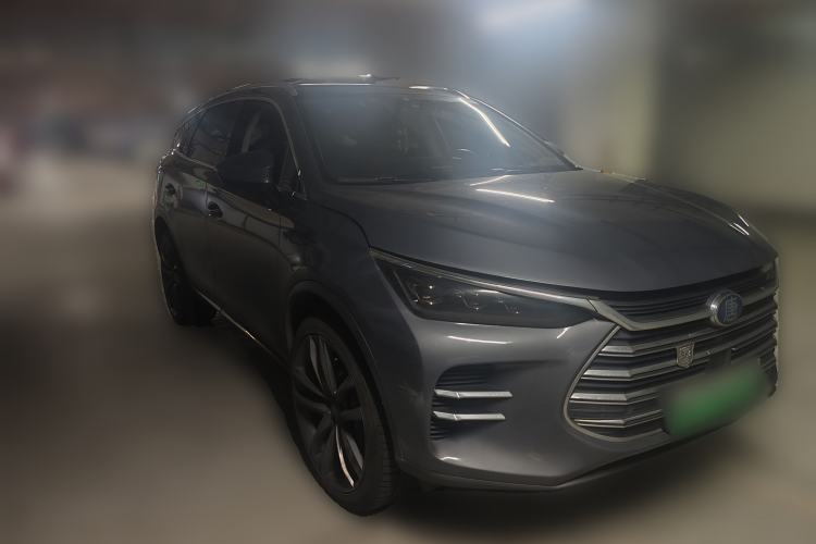 Used BYD Tang New Energy 2018 DM 2.0T All-Wheel Drive Smart Connectivity Luxury Model 7 Seats China V Emission Standard Front Right 45 Deg