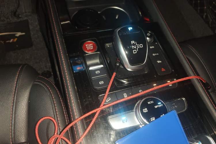 Used BYD Tang New Energy 2018 DM 2.0T All-Wheel Drive Smart Connectivity Luxury Model 7 Seats China V Emission Standard Gear Lever
