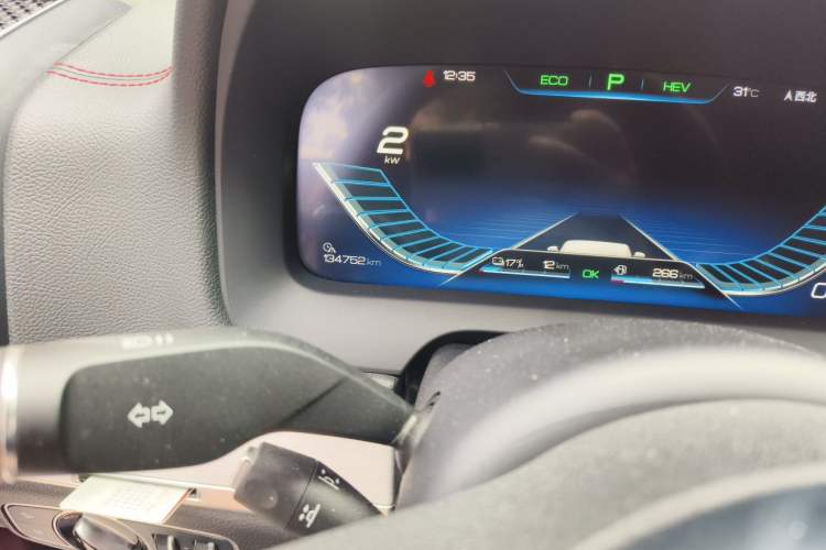 Used BYD Tang New Energy 2018 DM 2.0T All-Wheel Drive Smart Connect Elite 7-Seater China V Emission Standard Odometer Close Up