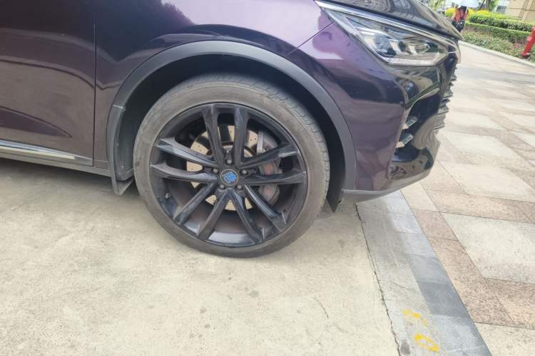 Used BYD Tang New Energy 2018 DM 2.0T All-Wheel Drive Smart Connect Elite 7-Seater China V Emission Standard Right Front Wheel Hub