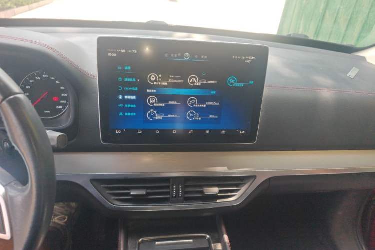 Used BYD Tang New Energy 2018 DM 2.0T All-Wheel Drive Smart Connect Advanced Model 7 Seats China V Emission Standard Audio And AC Panel