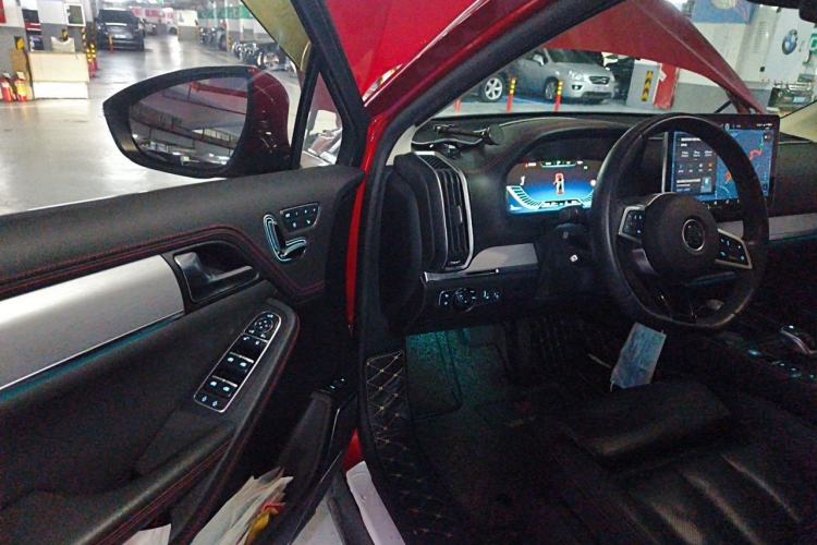 Used BYD Tang New Energy 2018 DM 2.0T All-Wheel Drive Smart Connectivity Enjoyment Model 5 Seats China V Emission Standard Driver Seat