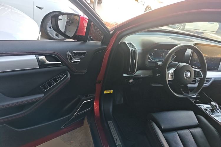 Used BYD Tang New Energy 2018 DM 2.0T All-Wheel Drive Smart Connect Elite 7-Seater China V Emission Standard Driver Seat