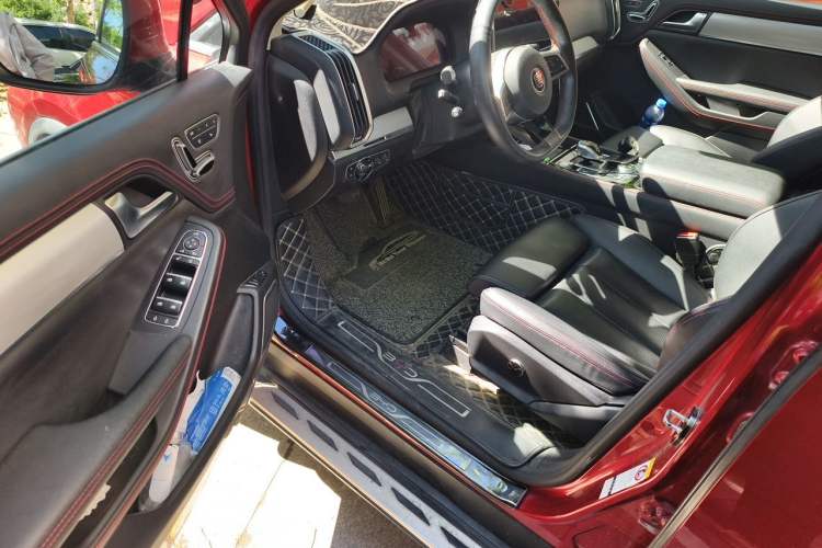 Used BYD Tang New Energy 2018 DM 2.0T All-Wheel Drive Smart Connect Elite 7-Seater China V Emission Standard Driver Seat