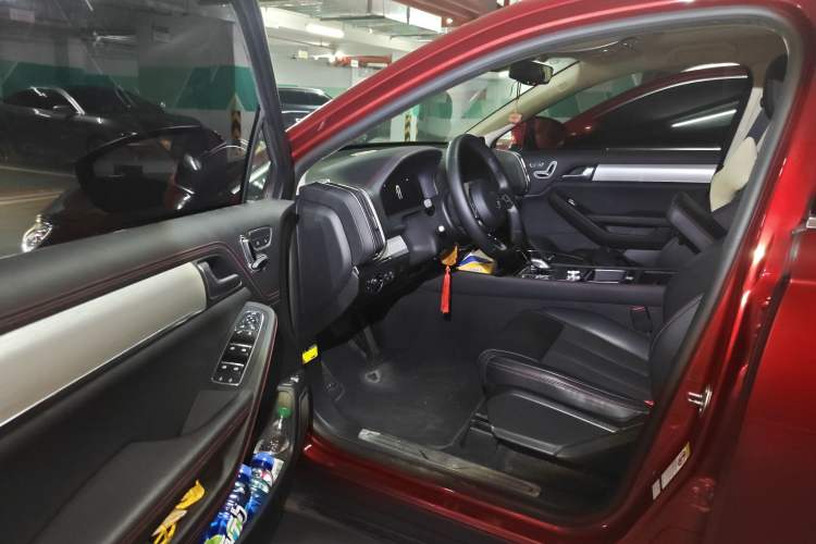 Used BYD Tang New Energy 2018 DM 2.0T All-Wheel Drive Smart Connectivity Enjoyment Model 5 Seats China V Emission Standard Driver Seat