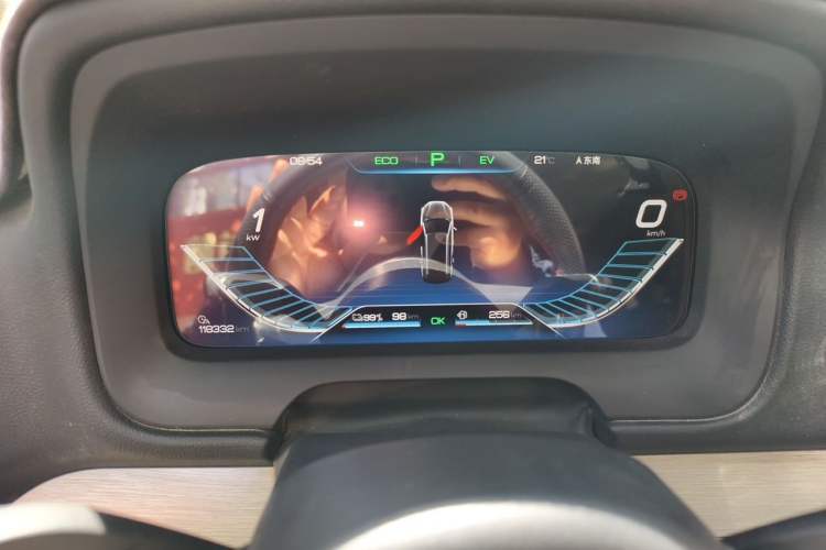 Used BYD Tang New Energy 2018 DM 2.0T All-Wheel Drive Smart Connect Elite 7-Seater China V Emission Standard Instrument Cluster