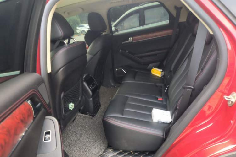 Used BYD Tang New Energy 2018 DM 2.0T All-Wheel Drive Smart Connectivity Luxury Model 7 Seats China V Emission Standard Left Rear Seat