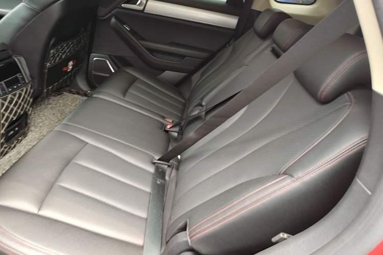 Used BYD Tang New Energy 2018 DM 2.0T All-Wheel Drive Smart Connectivity Luxury Model 7 Seats China V Emission Standard Left Rear Seat