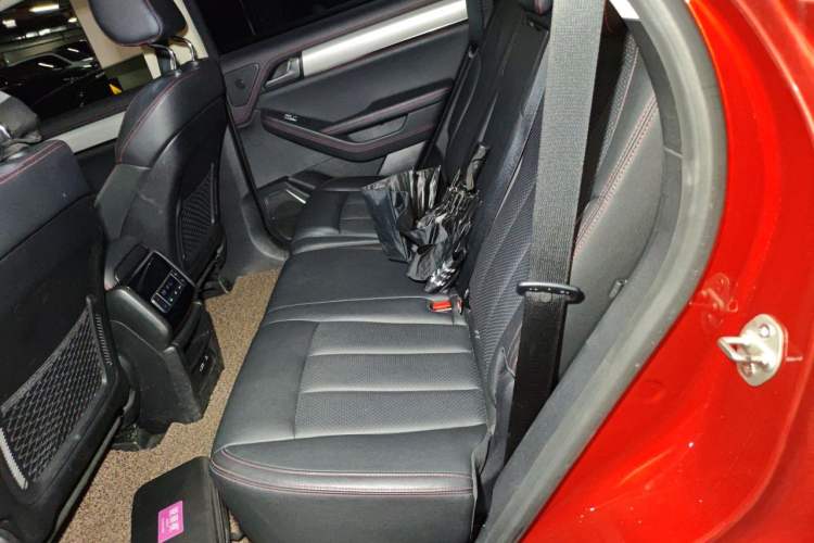 Used BYD Tang New Energy 2018 DM 2.0T All-Wheel Drive Smart Connectivity Luxury Model 7 Seats China V Emission Standard Left Rear Seat