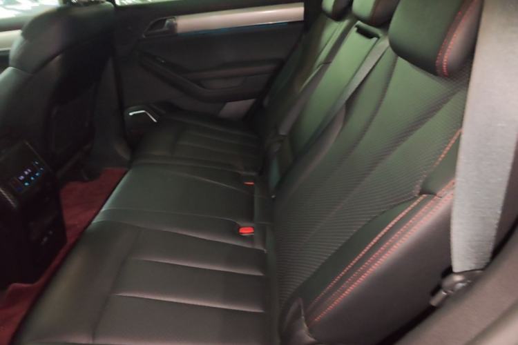 Used BYD Tang New Energy 2018 DM 2.0T All-Wheel Drive Smart Connectivity Luxury Model 7 Seats China V Emission Standard Left Rear Seat