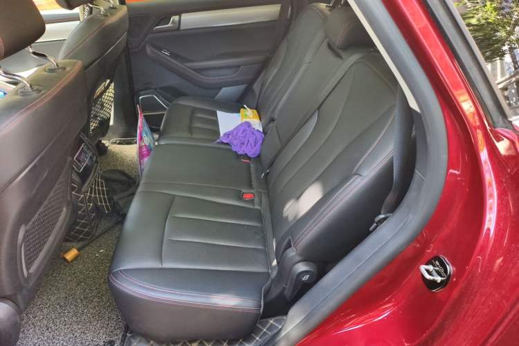 Used BYD Tang New Energy 2018 DM 2.0T All-Wheel Drive Smart Connect Elite 7-Seater China V Emission Standard Left Rear Seat