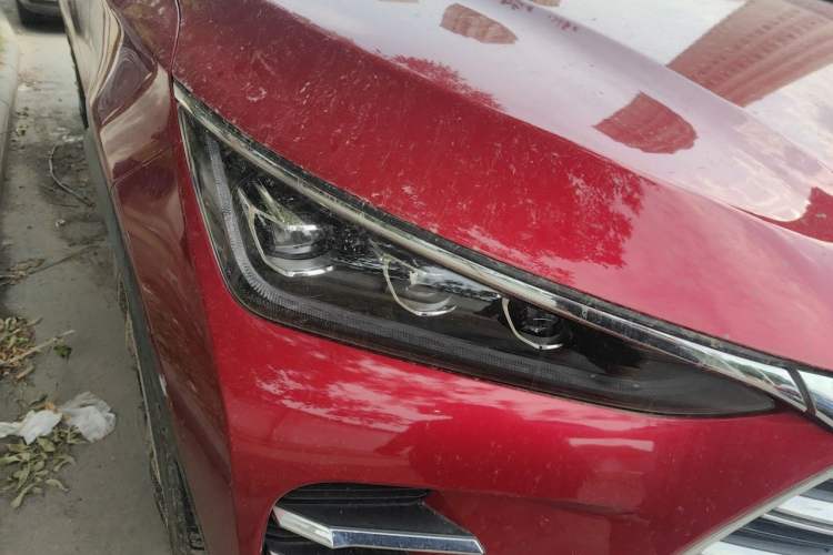 Used BYD Tang New Energy 2018 DM 2.0T All-Wheel Drive Smart Connect Advanced Model 7 Seats China V Emission Standard Right Front Headlight
