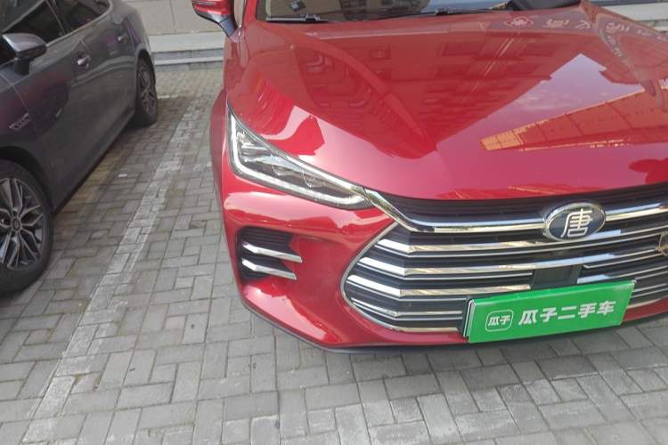 Used BYD Tang New Energy 2018 DM 2.0T All-Wheel Drive Smart Connectivity Luxury Model 7 Seats China V Emission Standard Right Front Headlight