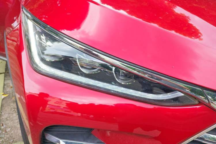 Used BYD Tang New Energy 2018 DM 2.0T All-Wheel Drive Smart Connect Elite 7-Seater China V Emission Standard Right Front Headlight