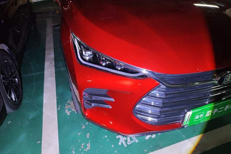 Used BYD Tang New Energy 2018 DM 2.0T All-Wheel Drive Smart Connect Genesis Edition 7 Seats China V Emission Standard Right Front Headlight