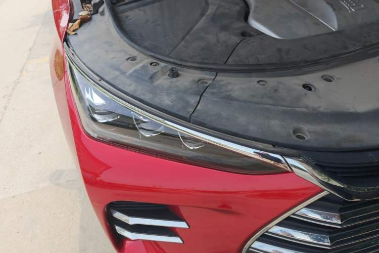 Used BYD Tang New Energy 2018 DM 2.0T All-Wheel Drive Smart Connectivity Enjoyment Model 5 Seats China V Emission Standard Right Front Headlight