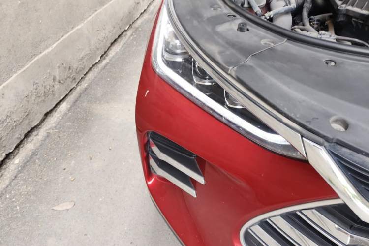 Used BYD Tang New Energy 2018 DM 2.0T All-Wheel Drive Smart Connect Advanced Model 7 Seats China V Emission Standard Right Front Headlight