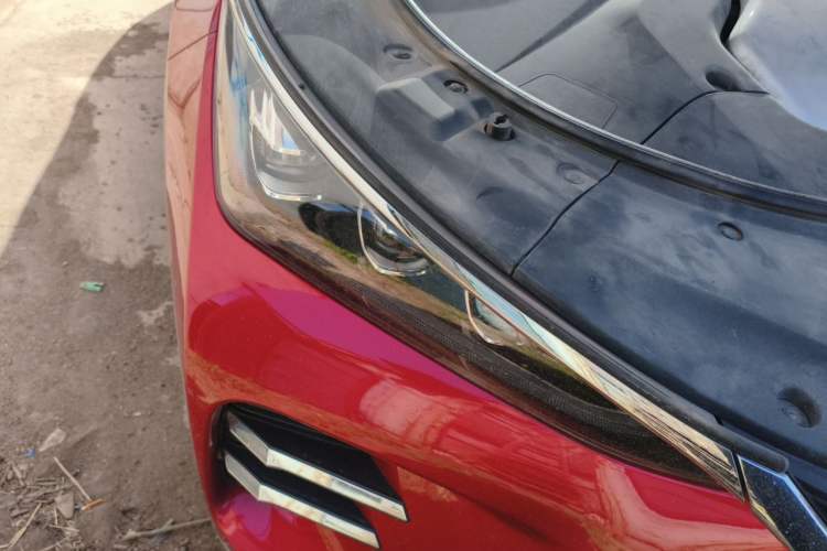 Used BYD Tang New Energy 2018 DM 2.0T All-Wheel Drive Smart Connect Genesis Edition 7 Seats China V Emission Standard Right Front Headlight