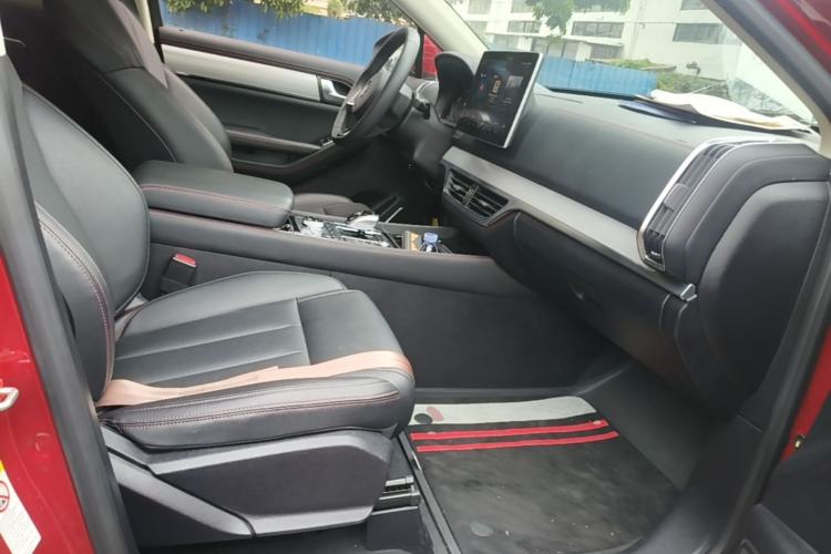 Used BYD Tang New Energy 2018 DM 2.0T All-Wheel Drive Smart Connectivity Luxury Model 7 Seats China V Emission Standard Right Front Seat