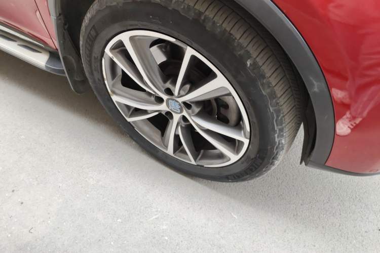 Used BYD Tang New Energy 2018 DM 2.0T All-Wheel Drive Smart Connect Advanced Model 7 Seats China V Emission Standard Right Front Wheel Hub