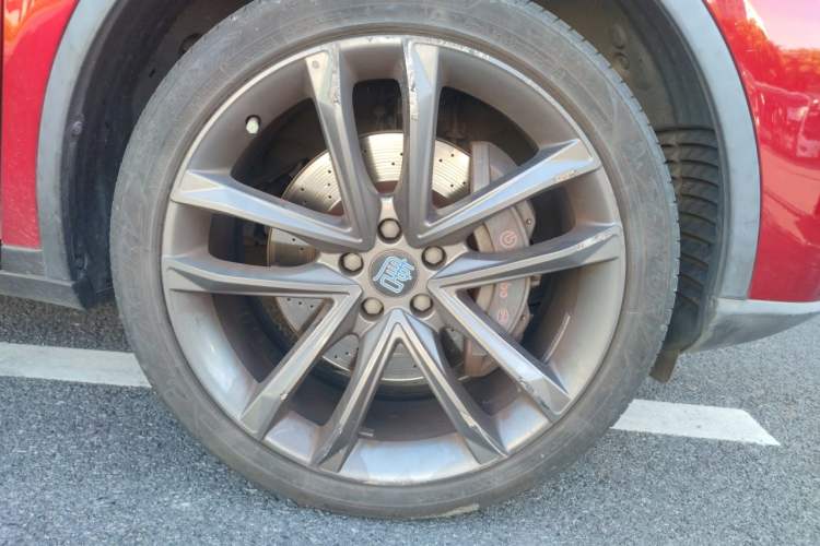 Used BYD Tang New Energy 2018 DM 2.0T All-Wheel Drive Smart Connect Elite 7-Seater China V Emission Standard Right Front Wheel Hub