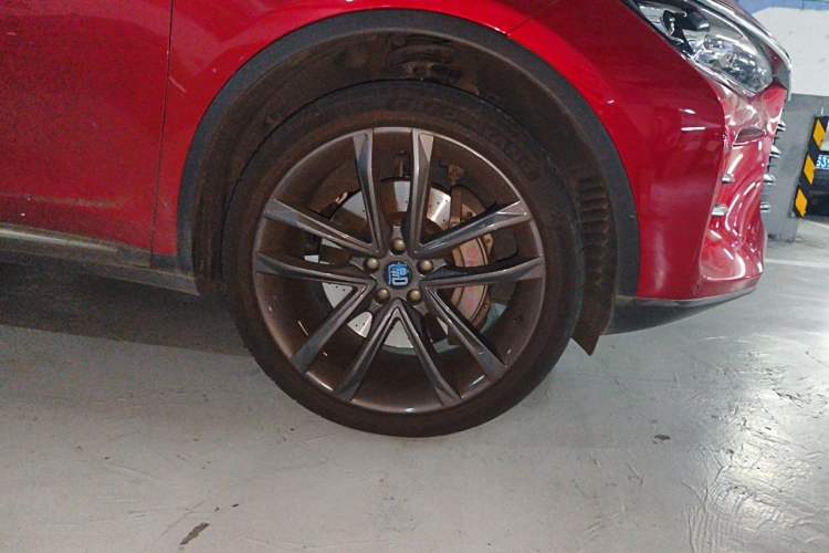 Used BYD Tang New Energy 2018 DM 2.0T All-Wheel Drive Smart Connectivity Enjoyment Model 5 Seats China V Emission Standard Right Front Wheel Hub