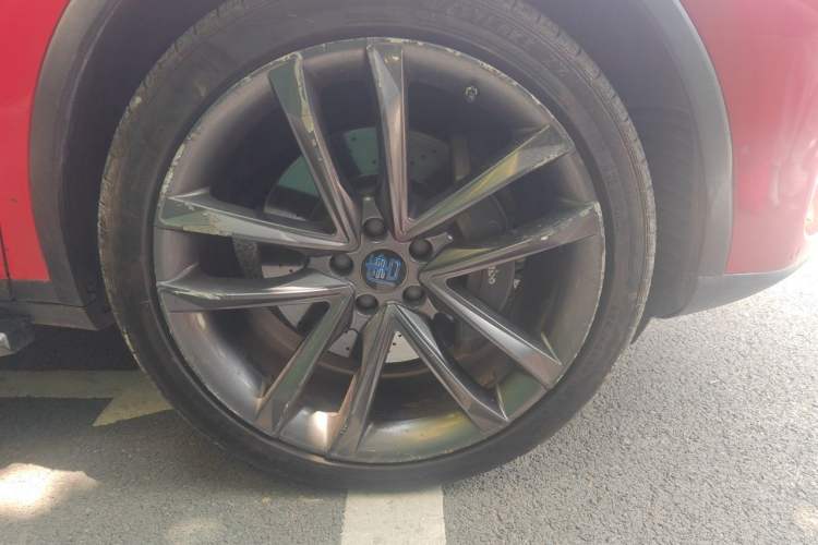 Used BYD Tang New Energy 2018 DM 2.0T All-Wheel Drive Smart Connect Advanced Model 7 Seats China V Emission Standard Right Front Wheel Hub