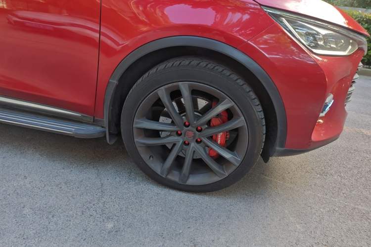 Used BYD Tang New Energy 2018 DM 2.0T All-Wheel Drive Smart Connect Elite 7-Seater China V Emission Standard Right Front Wheel Hub
