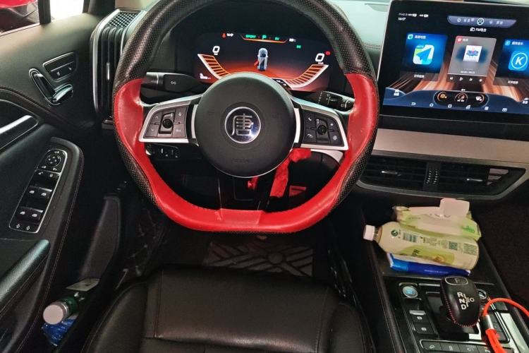 Used BYD Tang New Energy 2018 DM 2.0T All-Wheel Drive Smart Connectivity Luxury Model 7 Seats China V Emission Standard Steering Wheel