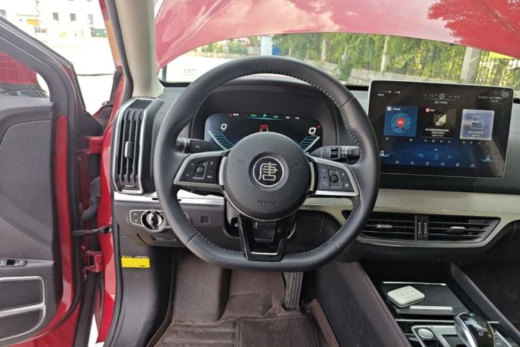 Used BYD Tang New Energy 2018 DM 2.0T All-Wheel Drive Smart Connectivity Luxury Model 7 Seats China V Emission Standard Steering Wheel