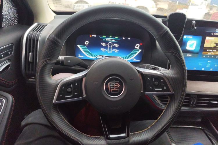 Used BYD Tang New Energy 2018 DM 2.0T All-Wheel Drive Smart Connectivity Luxury Model 7 Seats China V Emission Standard Steering Wheel