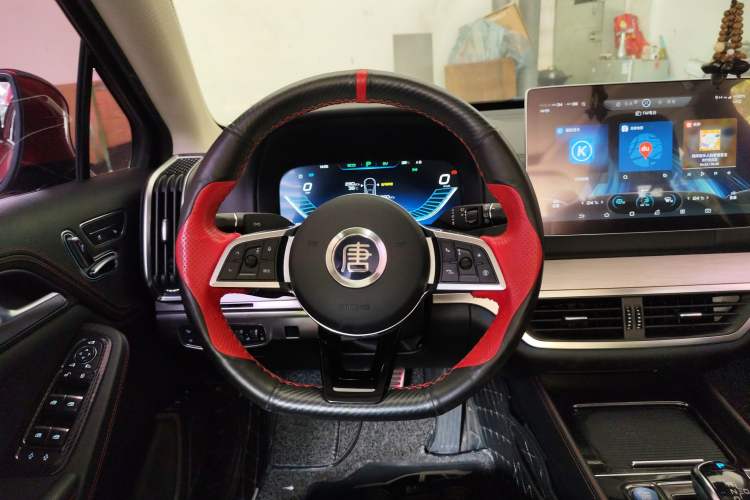 Used BYD Tang New Energy 2018 DM 2.0T All-Wheel Drive Smart Connectivity Luxury Model 7 Seats China V Emission Standard Steering Wheel