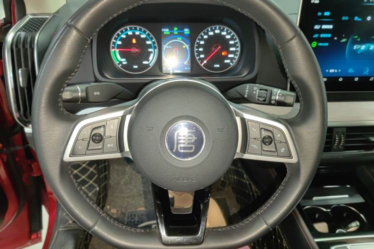 Used BYD Tang New Energy 2018 DM 2.0T All-Wheel Drive Smart Connect Advanced Model 7 Seats China V Emission Standard Steering Wheel