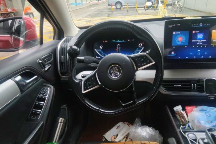 Used BYD Tang New Energy 2018 DM 2.0T All-Wheel Drive Smart Connectivity Luxury Model 7 Seats China V Emission Standard Steering Wheel